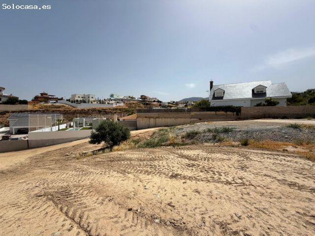 Venta de parcela en altos de La Zubia