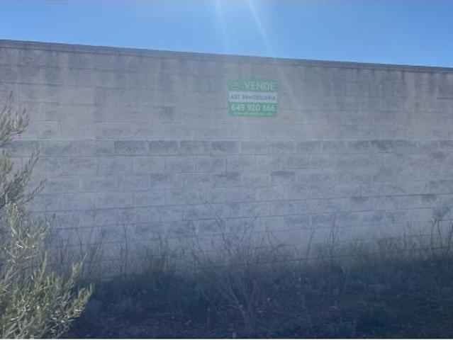 Venta de Parcela en el Polígono de Casas Ibáñez