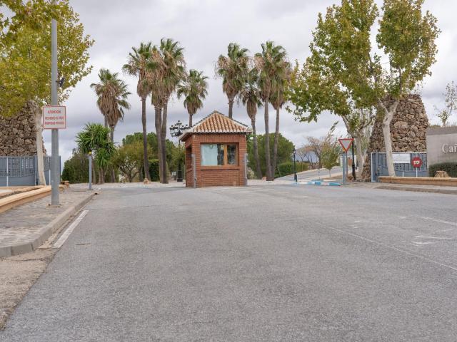 VENTA DE PARCELA EN LA URBANIZACIÓN CAÑADAS DEL PARQUE