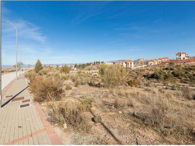 Venta de parcela urbana en Otura Zona Santa Clara Golf