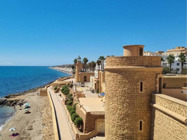 Venta de parcelas zona Castillo Santa Ana, Roquetas