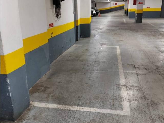 Venta de parquing en el centro de Girona