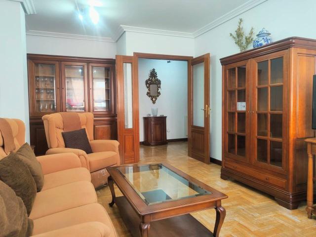 Venta de piso adaptado en San Jorge Sanduzelai, Pamplona