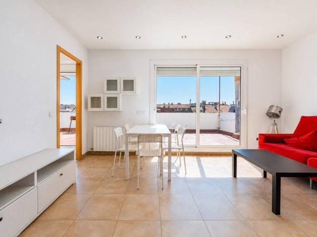 Venta de piso amplio y soleado en Zona Universitaria de Manresa