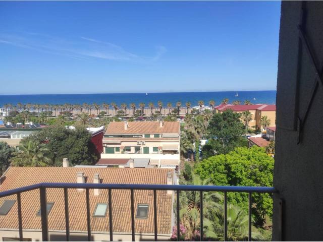 VENTA DE PISO CON VISTAS AL MAR
