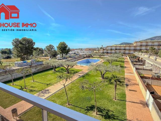 Venta de piso con vistas y terraza en Alcanar playa