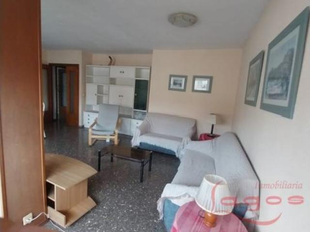 VENTA de PISO con ASCENSOR en C/ EXPLORADOR ANDRES