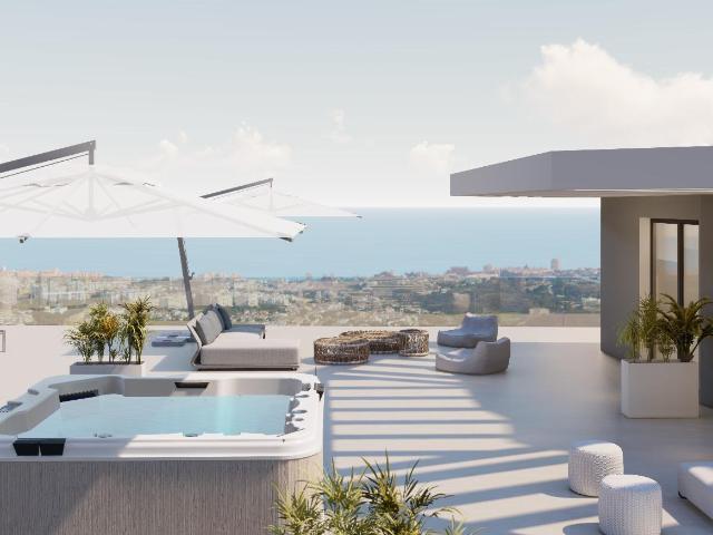 Venta de piso con dos dormitorios en Benalmádena, Málaga, Costa del Sol