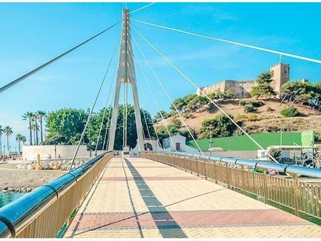 Venta de piso con dos dormitorios en Fuengirola, Málaga, Costa del Sol