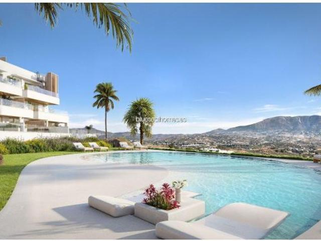 Venta de piso con dos dormitorios en Mijas Costa, Málaga, Costa del Sol