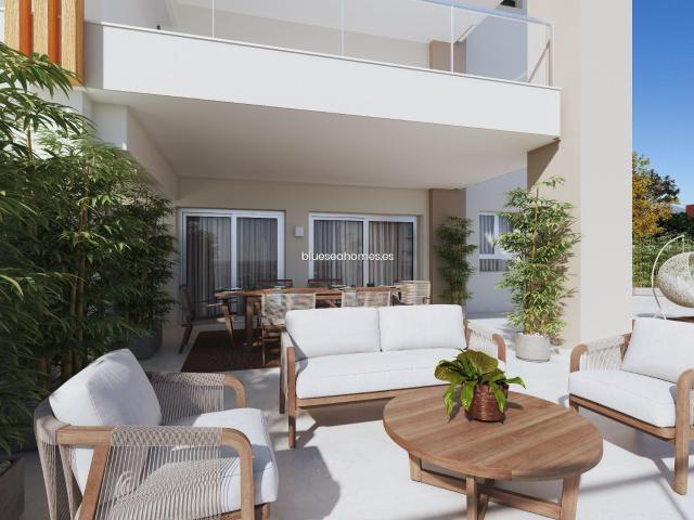 Venta de piso con dos dormitorios en Mijas Costa, Málaga, Costa del Sol