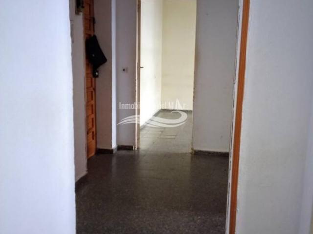 VENTA DE PISO CON GARAJE EN 2ª LÍNEA DE PLAYA