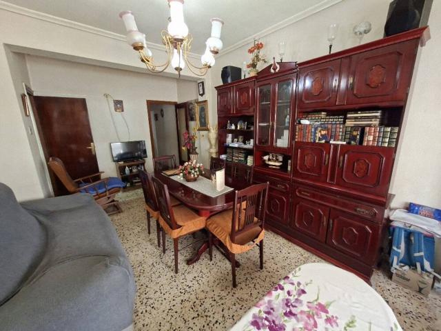 Venta de piso de 3 habitaciones en Cartagena, Mediterráneo Media Sala