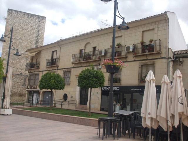 Venta de piso de 3 habitaciones en Lucena