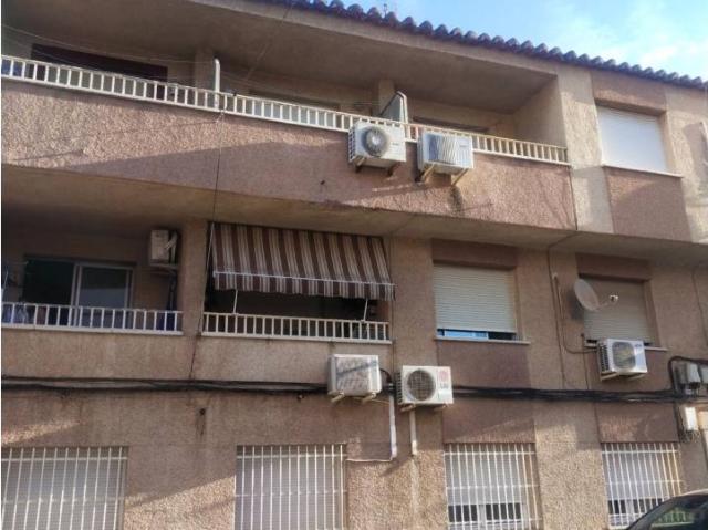 Venta de piso de 4 habitaciones en Manzanares