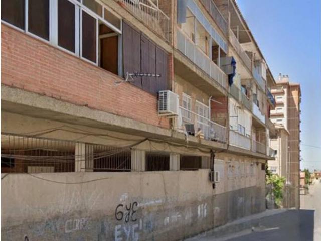 Venta de Piso en Calle CL CONDE DE TORREPALMA Nº 3 Granada