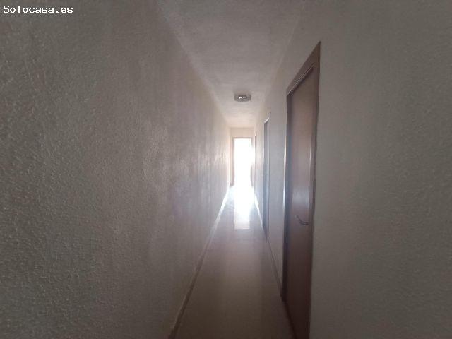 Venta de piso en Carolinas Bajas