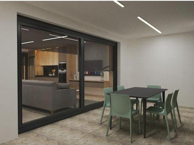 Venta de piso en Pilar de la horadada, de 108m2 con 3 dormitorios y 2 baños