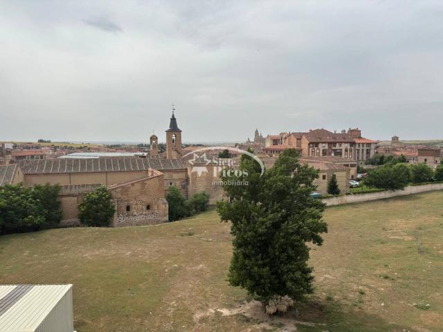 Venta de piso en Segovia Capital
