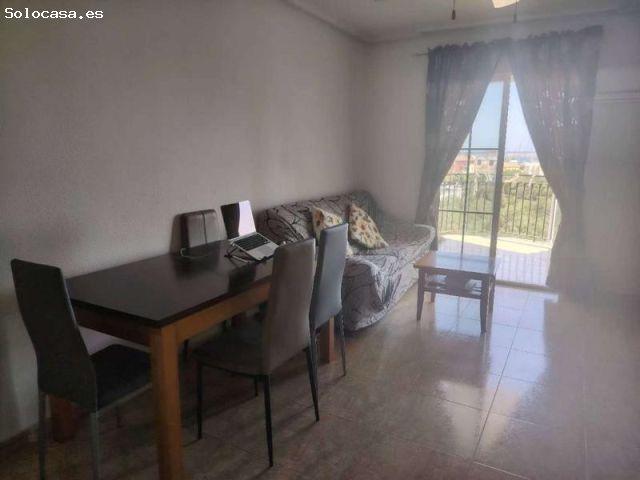 Venta de piso en Torrevieja, de 71m2 con 3 dormitorios y 1 baño