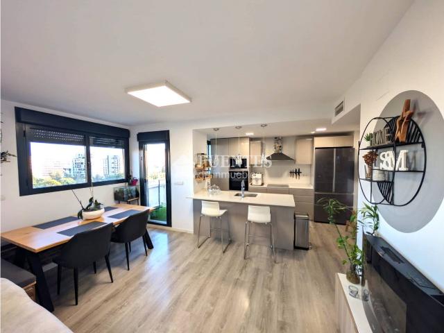 Venta de Piso Luminoso de 3 Habitaciones en Alicante Pau