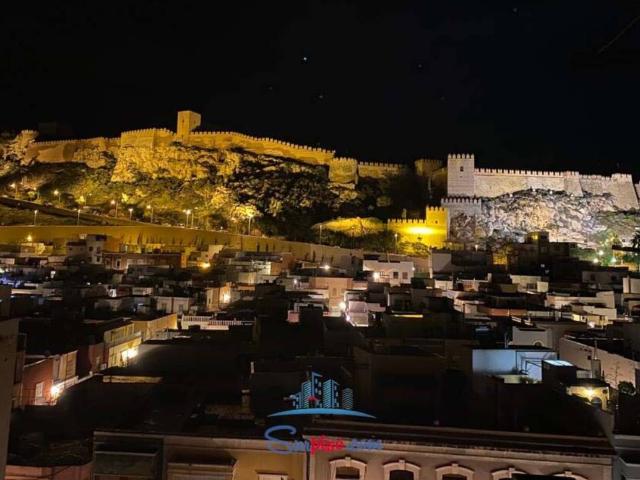 Venta de piso luminoso en el centro de Almería Capital