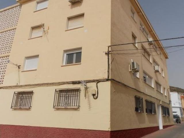 Venta de piso sin posesión no visitable en Alhama de Almería Almería