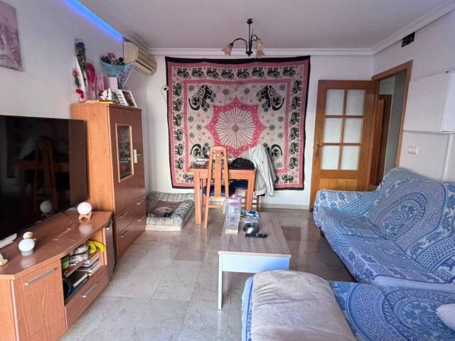 Venta de piso soleado en La Romanilla El Puerto, Roquetas de Mar