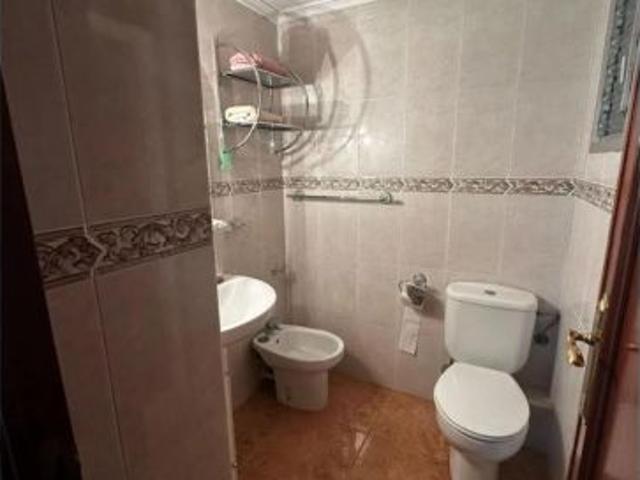 Venta de Piso 3 Dormitorios 1 Baño Zona Marxalenes