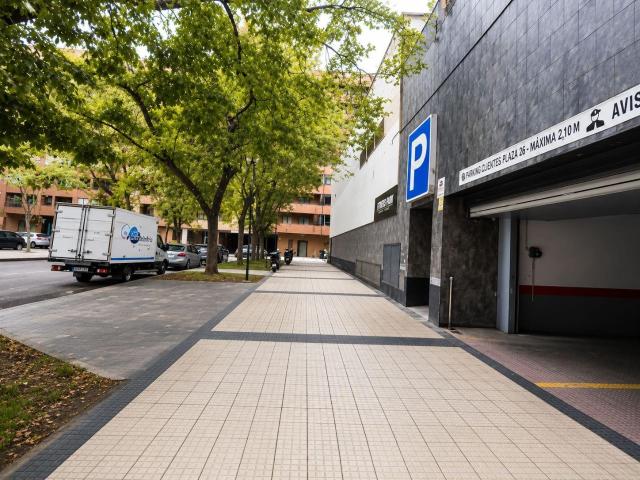 Venta de plaza de garaje en zona Actur, ubicación inmejorable