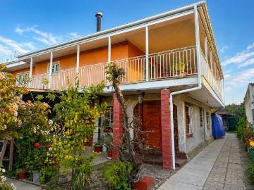 Venta de Propiedad Ubicada en Gomez Carreño Quilpue | 6 Dormitorios por 8500.00 en Quilpué