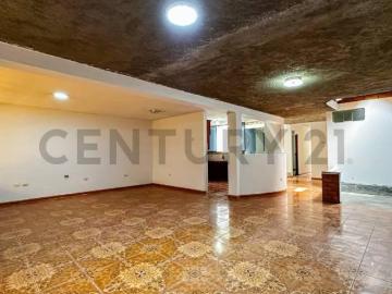 Venta de primer piso habitaciones urbanizacin santa luzmila comas
