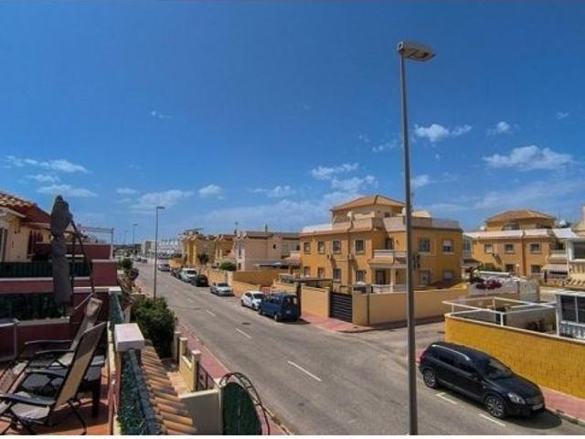 Venta de quad villa en Ciudad quesada, de 102m2 con 3 dormitorios y 2 baños