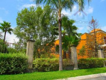 VENTA DE QUINTA CAMPESTRE EN CARRETERA NACIONAL VILLA DE LOS REYES SANTIAGO N.L