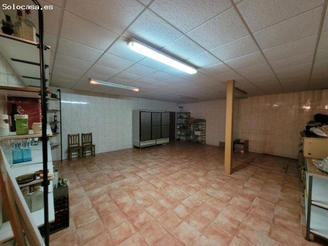 VENTA DE RESTAURANTE EN CUELLAR ACTUALMENTE EN FUNCIONAMIENTO