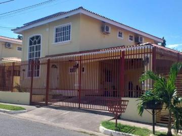 Venta de Residencia en Chitré Herrera