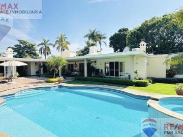 Venta de Residencia en Palmira, Cuernavaca, Morelos…Clave 4734