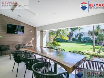 Venta de residencia en San Jerónimo Ahuatepec, Cuernavaca, Morelos…Clave 4171