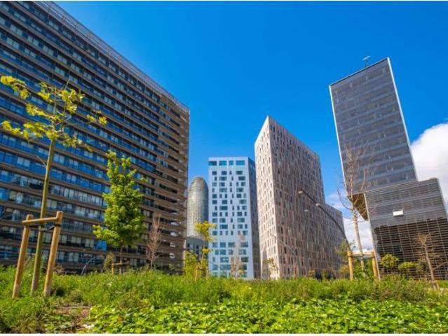 Venta de sociedad con restaurante en funcionamiento licencia C3 en zona prime de Poblenou