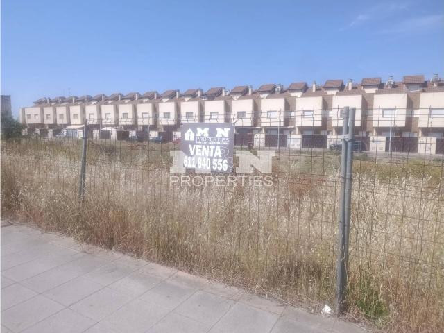 VENTA DE SUELO URBANO EN CRT.Gijon sevilla de Almendralejo