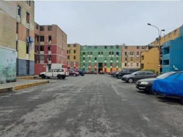Venta Depa En Condominio Cerca De La Estacion Grau Cercado De Lima