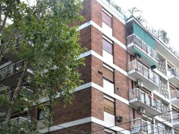 Venta Departamento 40 años 2 dormitorios, 65m2, Guayaquil 600 piso PB, Caballito | Inmuebles Clarín