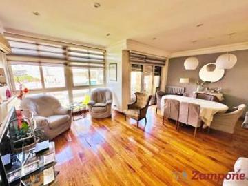 Venta Departamento 4 ambientes con balcón en Caballito