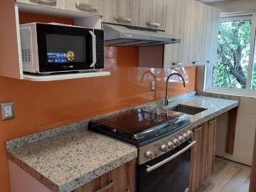 Venta Departamento en la Del valle Centro!
