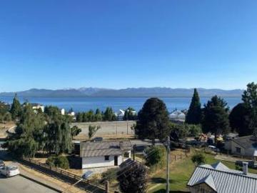 Venta departamento en pozo con vista al lago