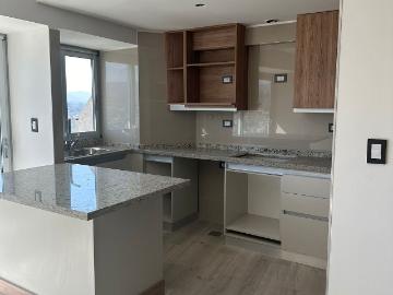 Venta departamento edificio leloir amplio balcón