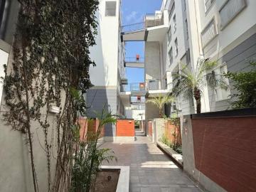 Venta Departamento Miraflores. Dúplex. 120 m2. 2 cocheras. 2 Depósitos
