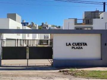 Venta Dúplex en Housing Cuesta Colorada