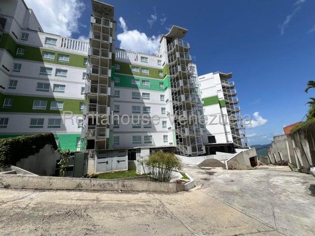 VENTA EL HATILLO #26 21280 En una exclusiva y privada urbanizacion como lo es Loma Linda, se encuentra este bello apartamento en obra gris, con una increible vista al Avila desde la mayoria de sus areas. Destaca la ventilacion, un flujo de aire continuo y natural en todos sus espacios. Ofrece 2 habitaciones, 2 banos completos, terraza. El cliente puede remodelar segun sus necesidades. Clima de montana