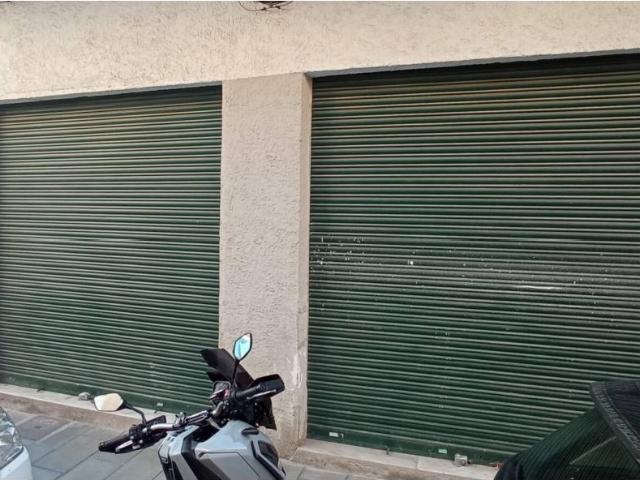 Venta en Elda de un Local Comercial de 93 m²